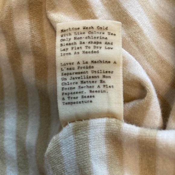 Little Yellow Button Taupe and White turtleneck - Picture 6 of 6